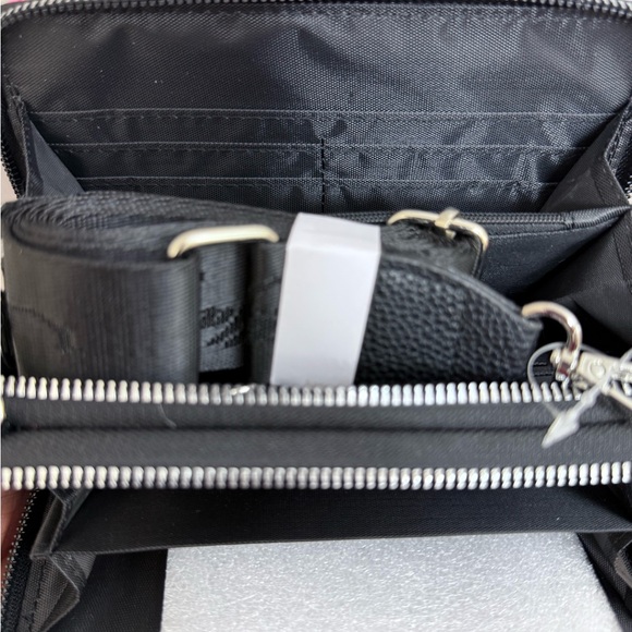 NWT Ed Hardy Red Tiger Cellphone  Zip Around Compact Crossbody Wallet - Picture 8 of 9